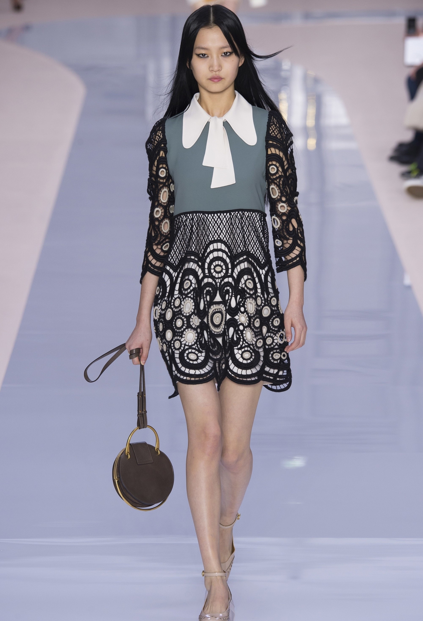 chloe最新秀,2023年chloe秋冬服装走秀