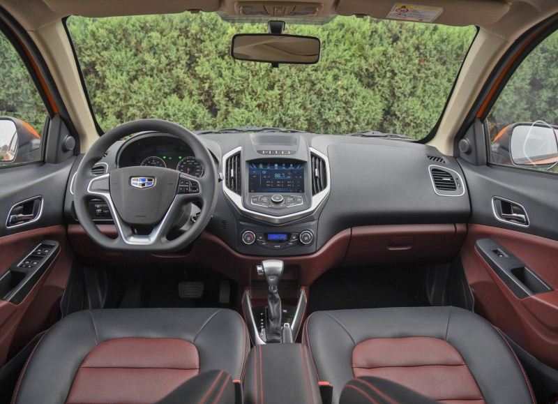 吉利金刚2016加倒车影像,吉利金刚2016款加低音炮