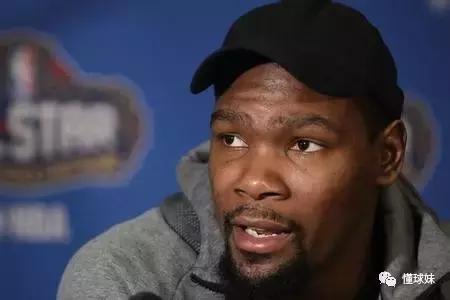 库里三分勇士视频,勇士库里三分纪录