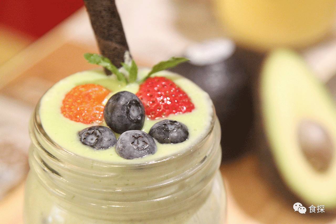 深圳第一家迪拜果饮店，2吨的水果真的吓到我了！