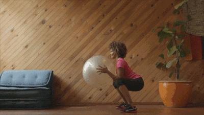 深蹲的正确方法,深蹲的正确姿势及好处