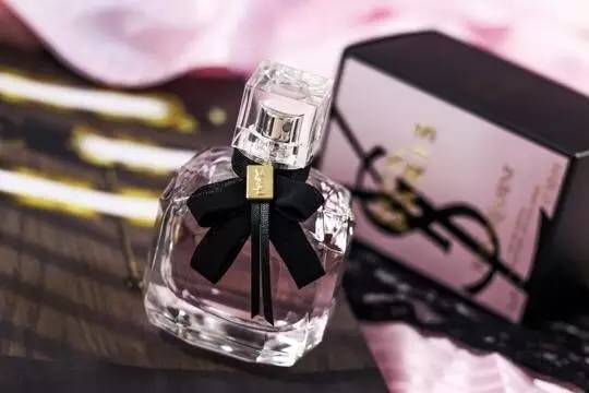 直男评价斩男香,直男公认斩男香