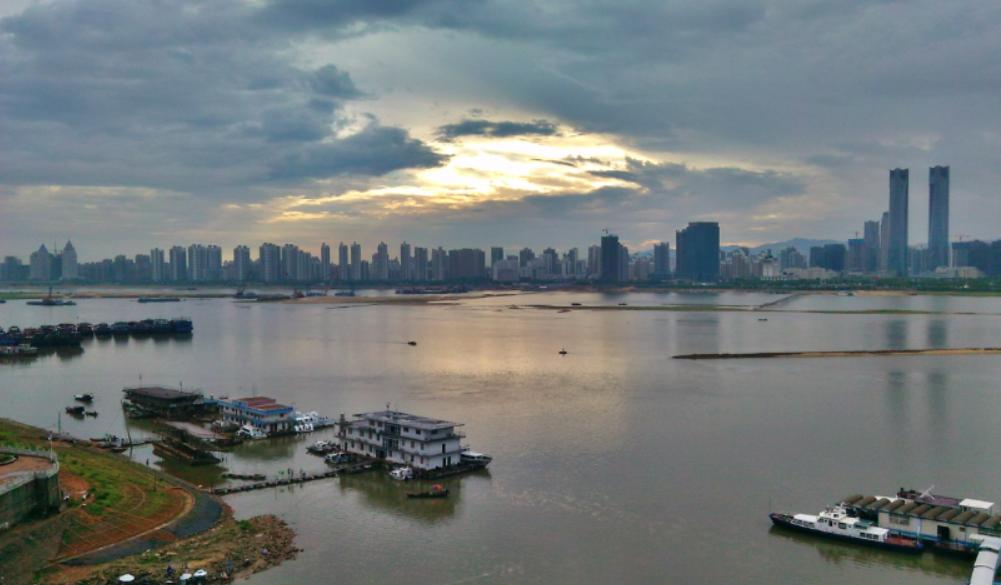 中兴v5max配置,中兴v5裸眼3d手机评测