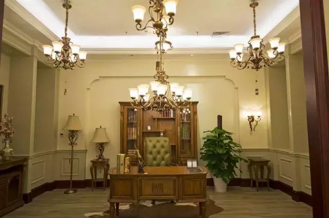 全新启幕·助力终端|解读艾克诗顿品牌形象SHOW