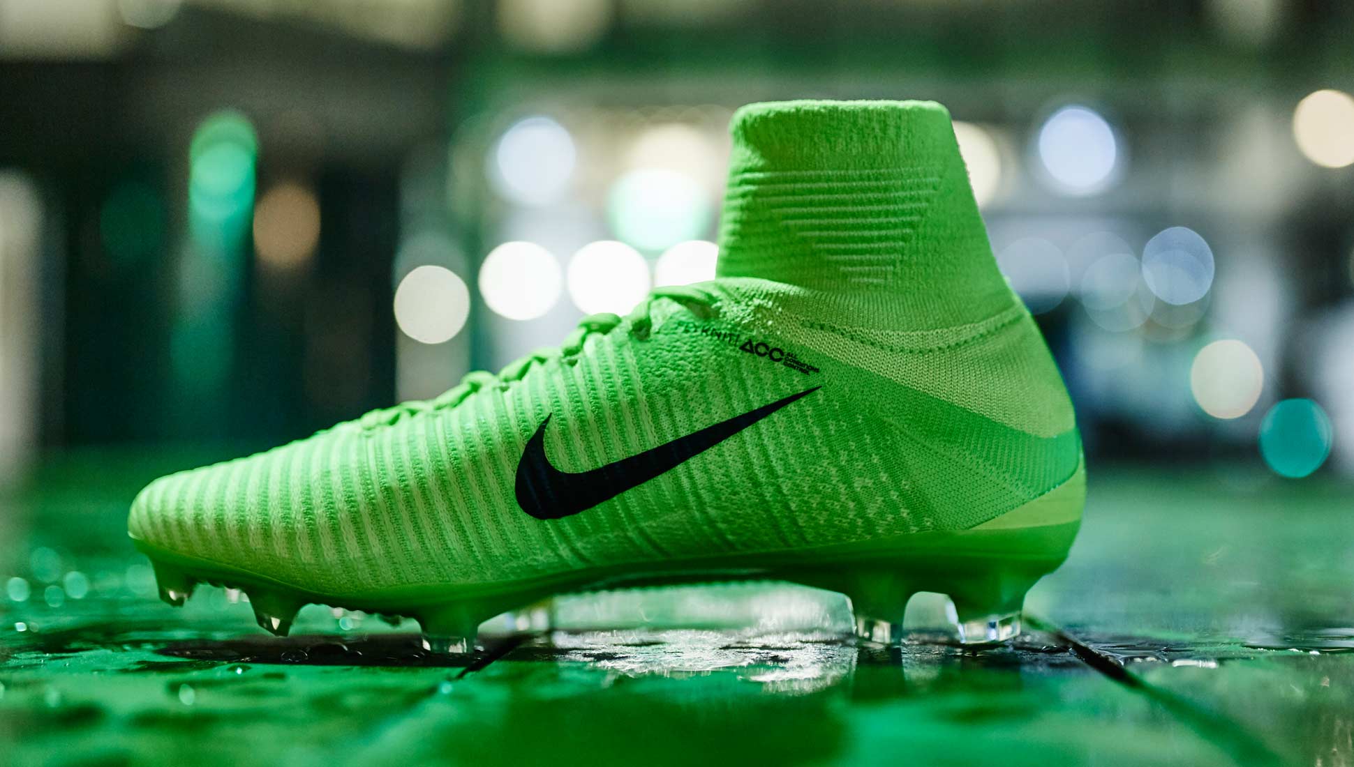 刺客11代足球鞋,刺客11低帮高端款