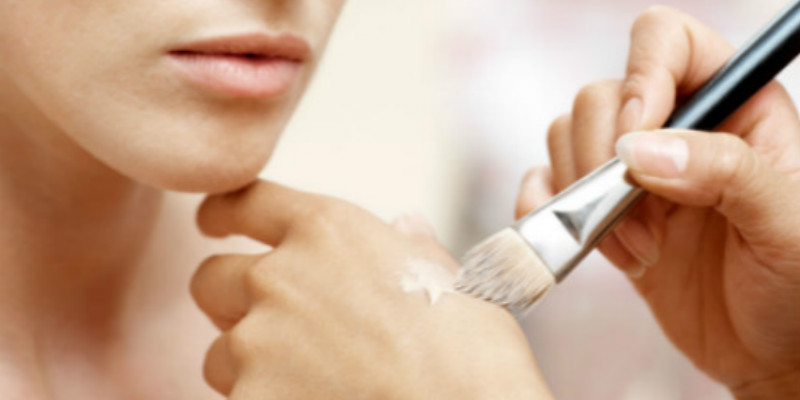 平价口碑最好的粉底液持久不暗沉,平价好用的24小时不脱妆的粉底液