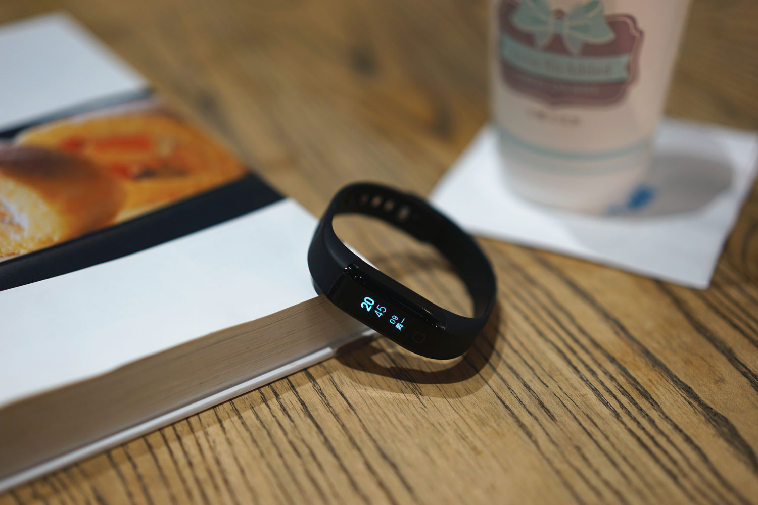 乐心手环mambo2代怎么连接微信,小米手环买到使用过的了