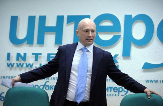 俄英足球流氓世界杯“约战”在即来俄游客速跑别往前凑