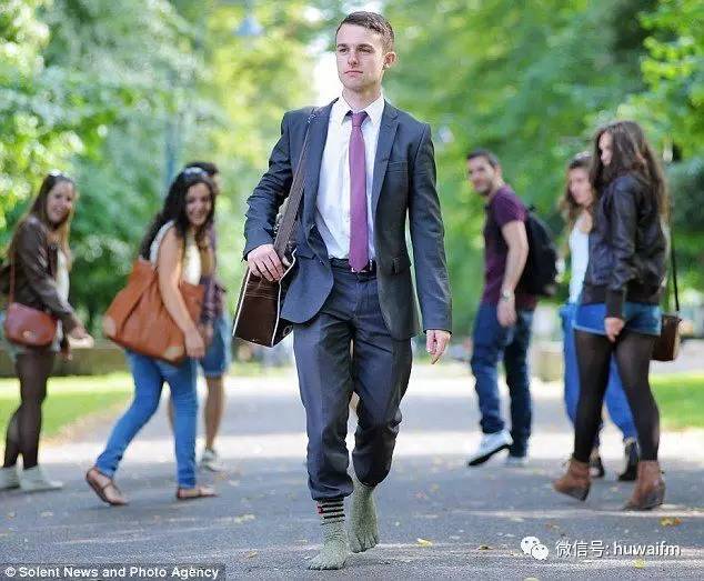 其实，你买了一双假袜子鞋小编告诉你什么是真正的“纯袜子鞋”