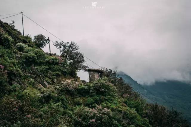 大漠户外旅行虎跳峡徒步详解,虎跳峡徒步168级勇者云梯