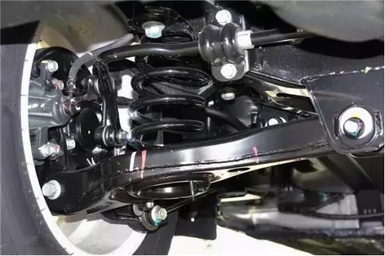 悬架影响安全,悬架对车有什么影响