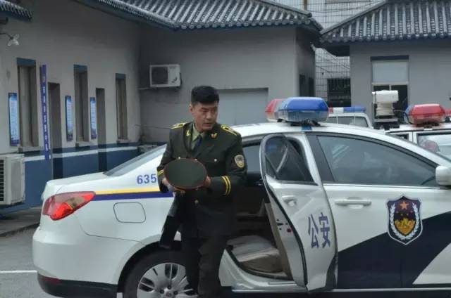 不靠“鲜肉”,不靠“小花”,谁说小成本电视剧没有大市场?