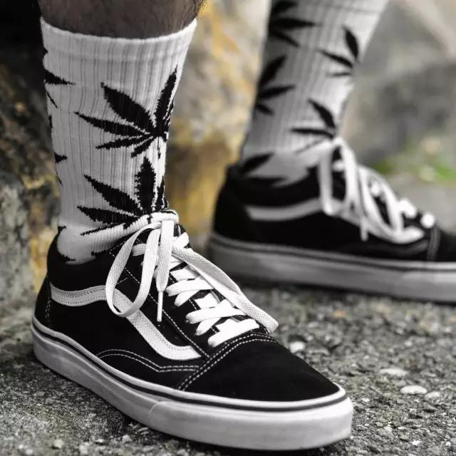 枫叶袜穿着不舒服,穿着枫叶袜