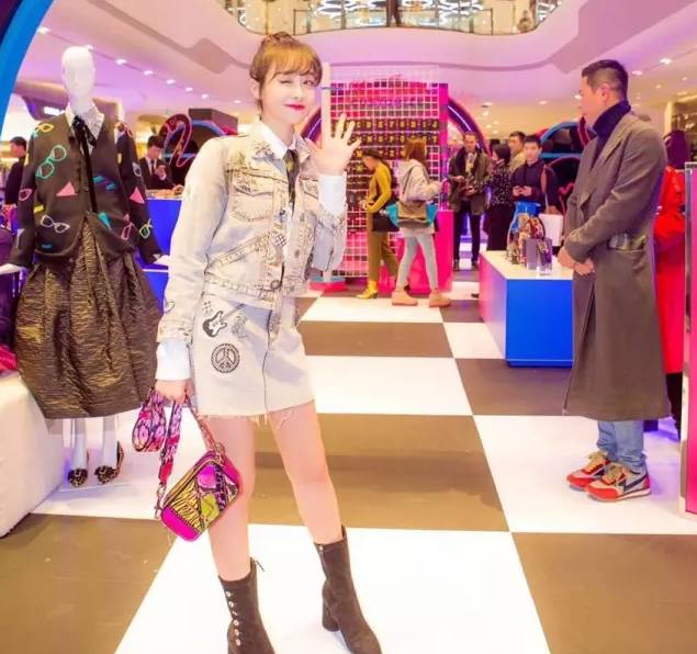 明星包包平价,一年四季都能背的平价包包