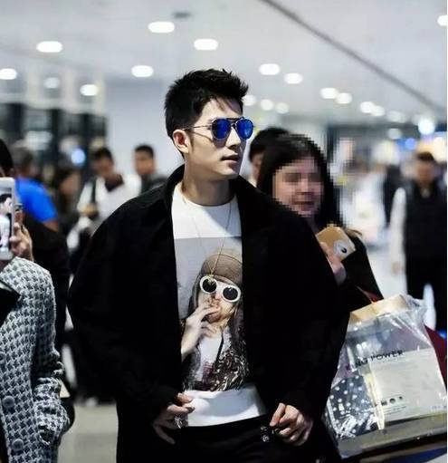 陈学东机场“板寸头”,引领17春男士发型新时尚