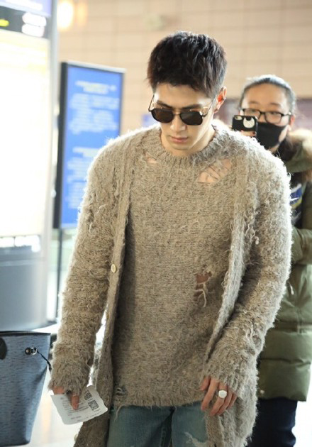 陈学东机场“板寸头”,引领17春男士发型新时尚