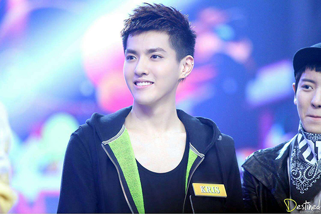 陈学东机场“板寸头”,引领17春男士发型新时尚