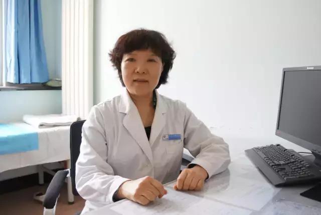 婴儿耳朵长湿疹的原因和解决办法,睡觉湿疹了有什么解决的好办法