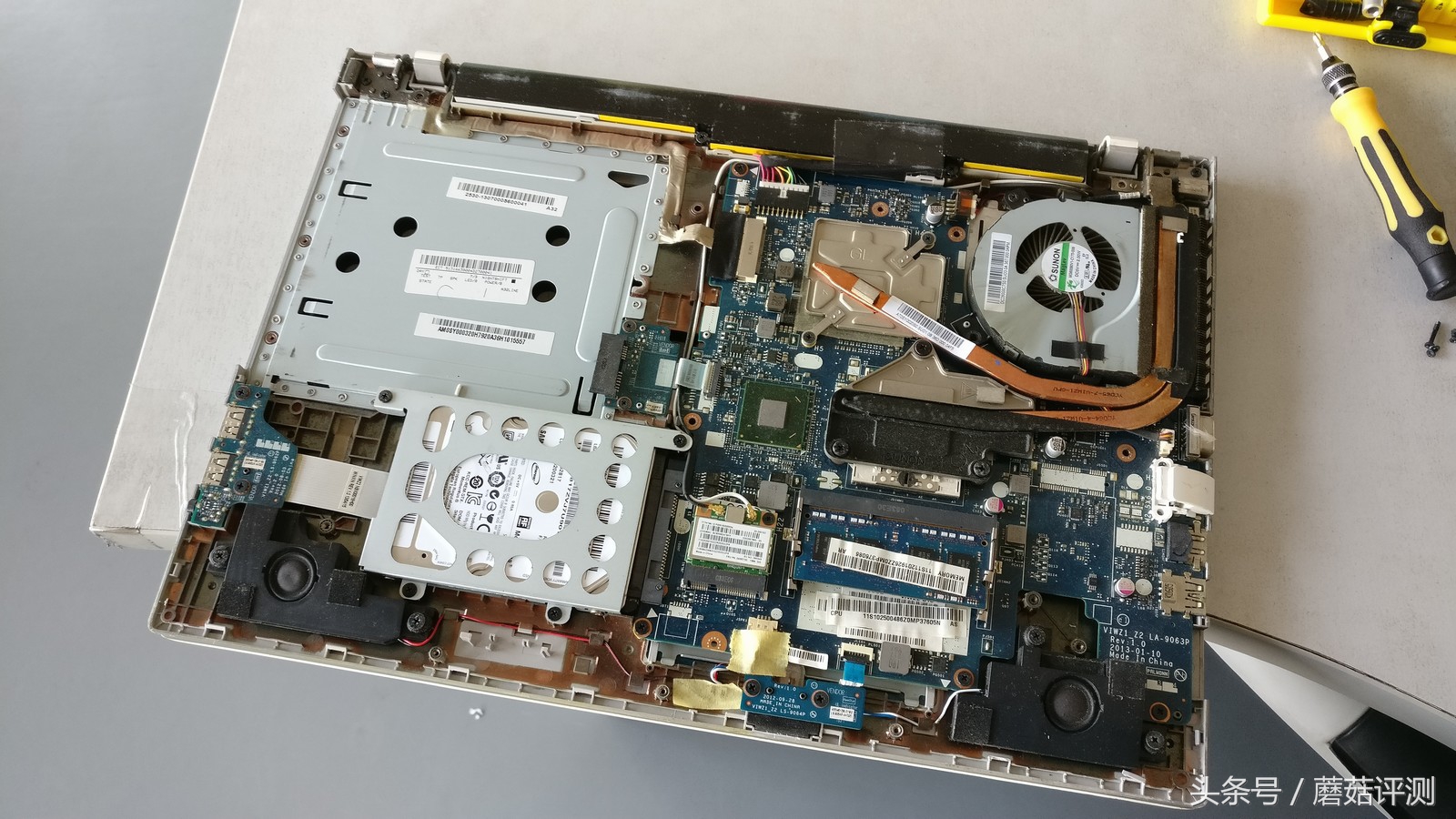 z500联想拆机,联想z500清灰