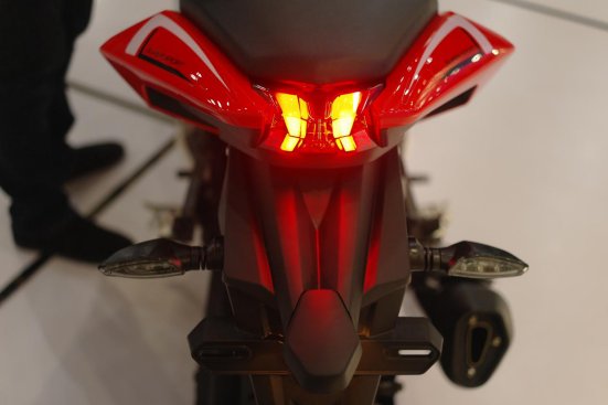 摩界新秀大手笔，台荣GP-1街跑静态初体验