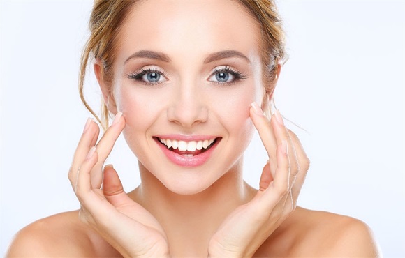 美人心计：脸部减肥最有效的方法