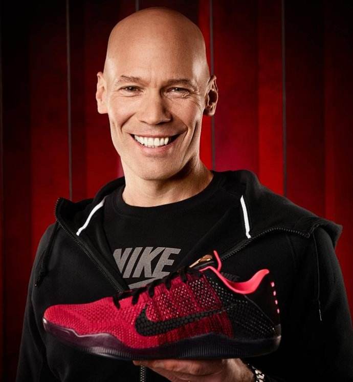 类似喷泡的球鞋,球鞋喷泡