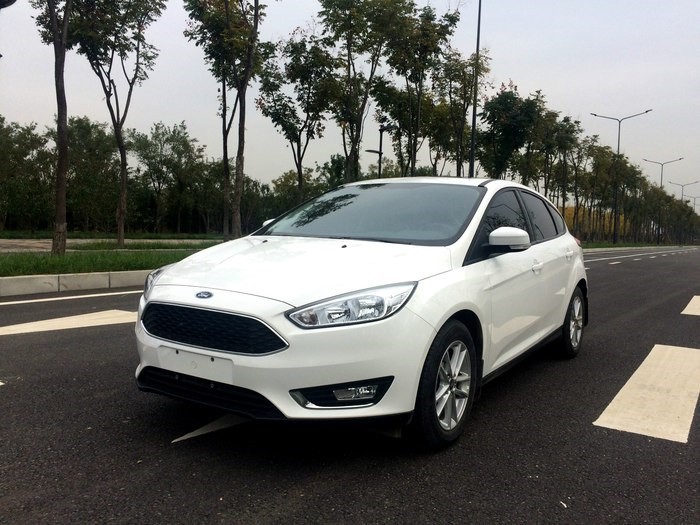 福特福克斯车主用车感受,2012福特福克斯1.6l风尚版