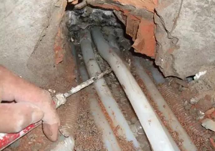 地暖漏了如何排清地暖里的水,地暖漏了什么方法修更安全