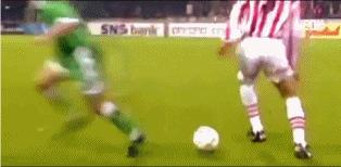 外星人罗纳尔多钟摆过人,足坛外星人罗纳尔多年轻时