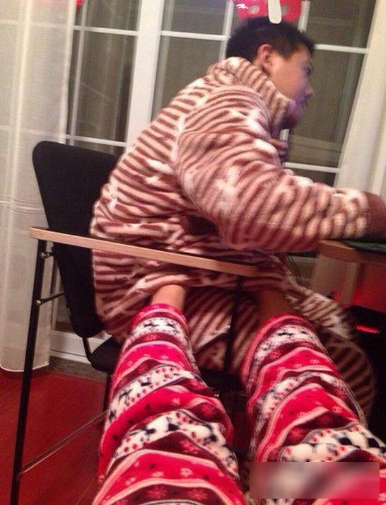 新娘：等我玩完这把联盟在和你结婚