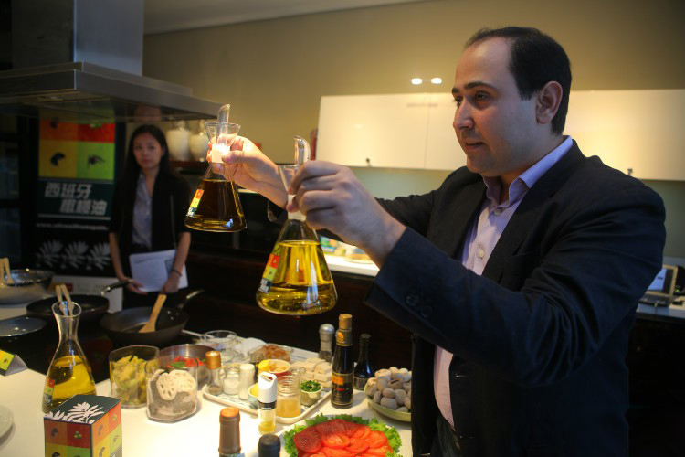 西班牙abril特级初榨橄榄油好不好,西班牙橄榄油对人体的好处