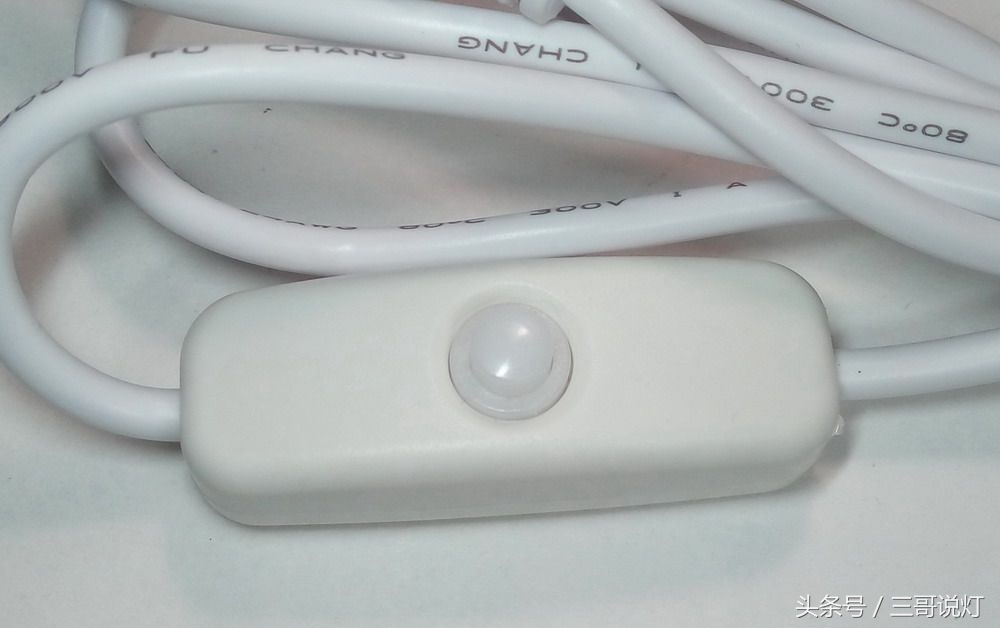 拆解酷毙灯,拆一个手电筒