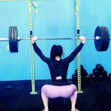 深蹲的正确方法,深蹲的正确姿势及好处