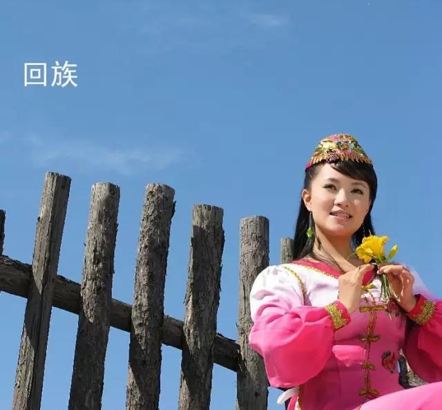 56个民族服饰的视频,56个民族男士服饰