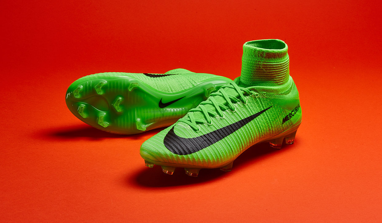 刺客11代足球鞋,刺客11低帮高端款