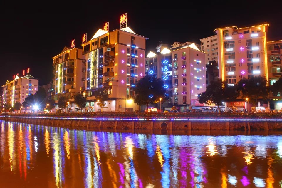 650d佳能2018年还能干嘛,2013佳能650d