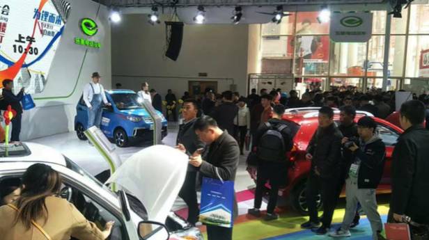 乐唯济南展搞事情，大头鞋锂电版演绎“为锂而来”