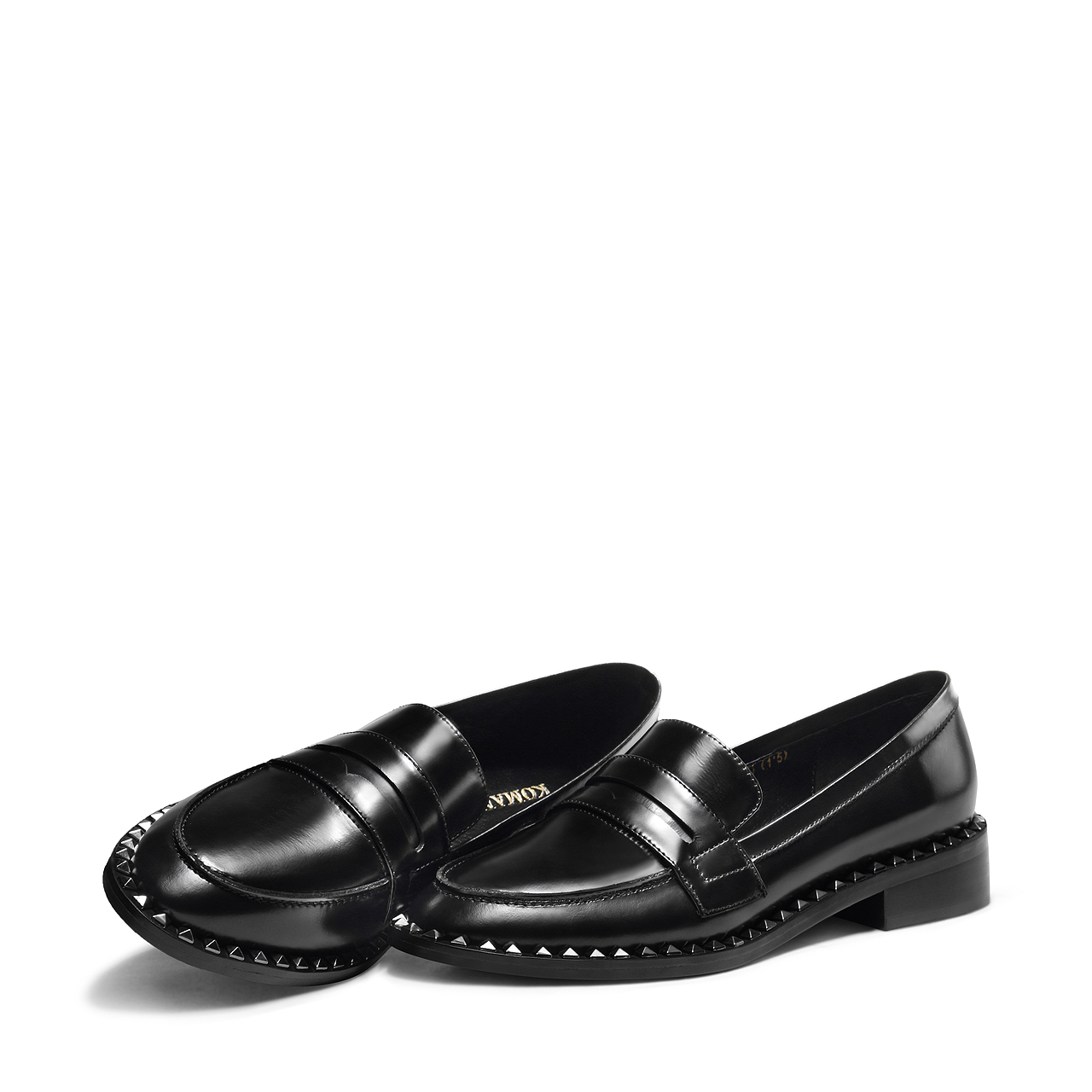 有一种时尚叫做“你觉得我时髦,却猜不出我穿的牌子”