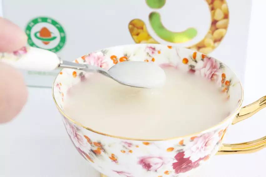 宝宝辅食第一口水果是什么,宝宝第一口辅食怎么吃才最营养