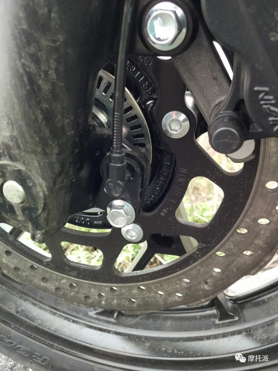 铃木gsx250abs和不带abs的区别,豪爵铃木gsx250有abs吗