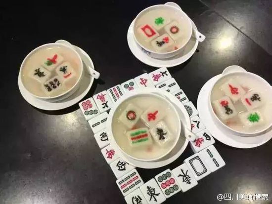 成都人最爱的形象不是滚滚竟然是TA!吃住都离不开呀