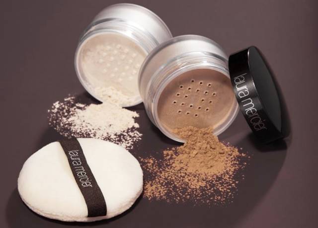 定妆粉和定妆喷雾剂化妆先后顺序,化妆最后一步是散粉还是定妆喷雾