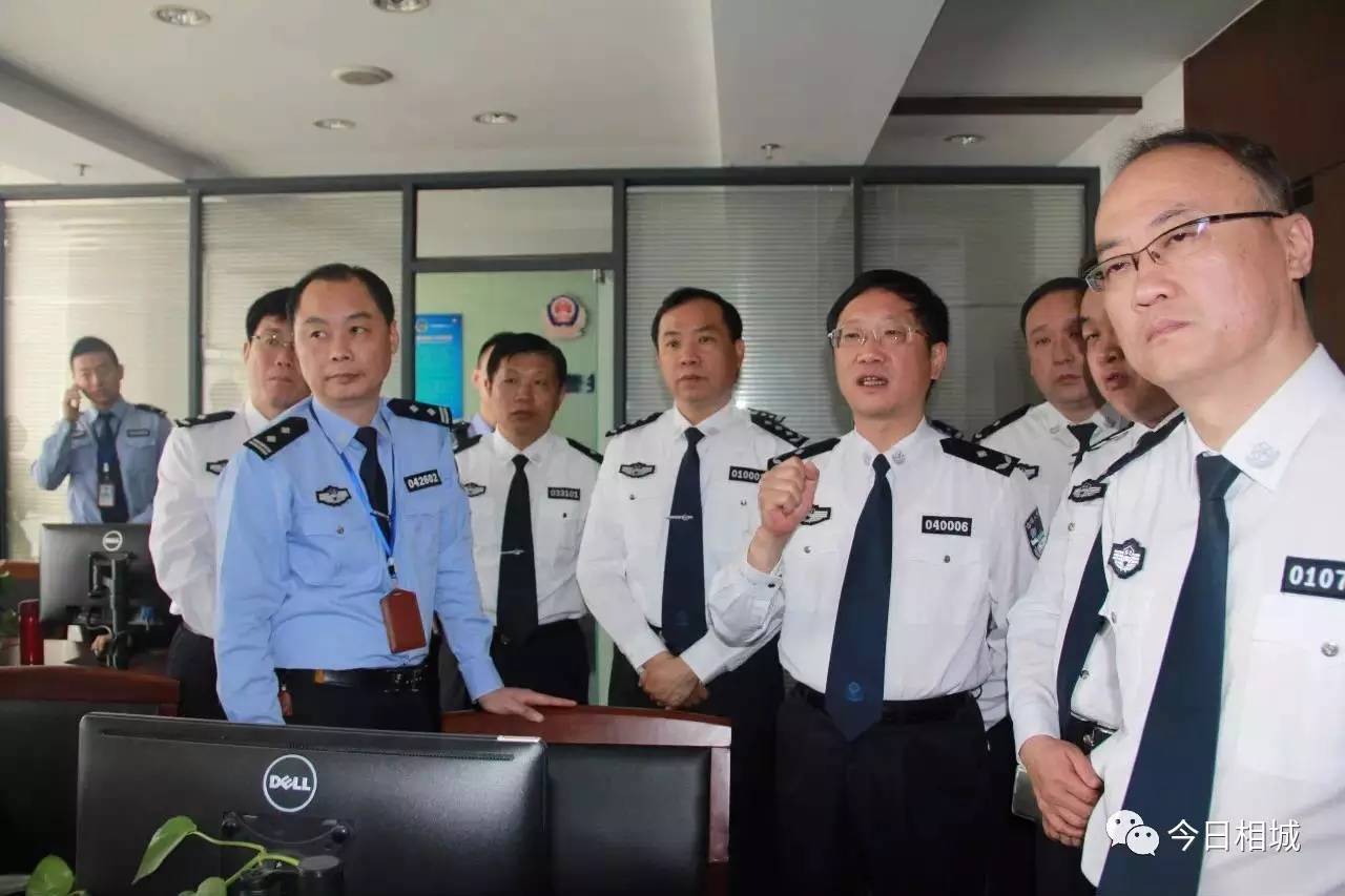 很多好人好事就在我们身边,这些拾金不昧的行为值得点赞