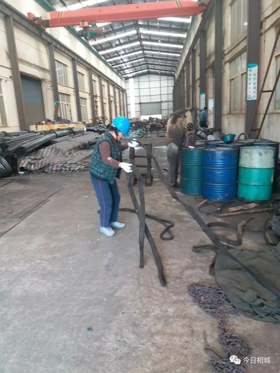 很多好人好事就在我们身边,这些拾金不昧的行为值得点赞