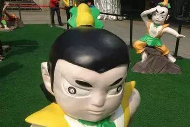 吸毒送外卖，断腿还裸贷……知乎1人分饰244角答题被封