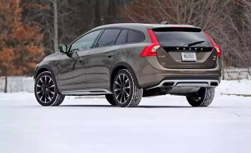 沃尔沃v602022款评测,沃尔沃v60最新款试驾视频