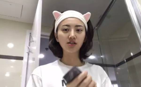 昕美妆｜甜这么会洗脸也要来请教大家护肤心得了？（附景甜同款护肤品LIST）