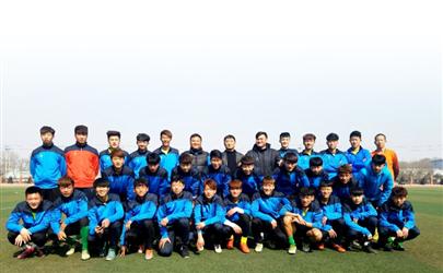 8年间打造“平民球队”让农村孩子踢出一片天