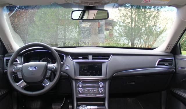 只卖埃尔法二手,福特金牛座降价多少