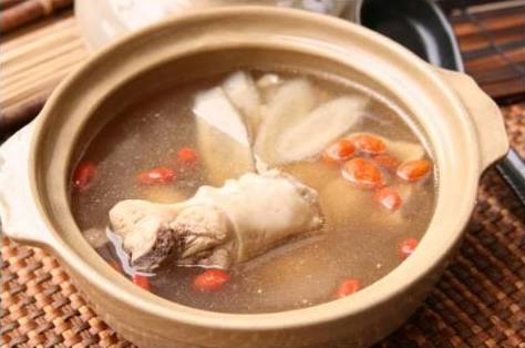 鸡汤炖好后浮油太多咋办,鸡汤去油效果最好的方法